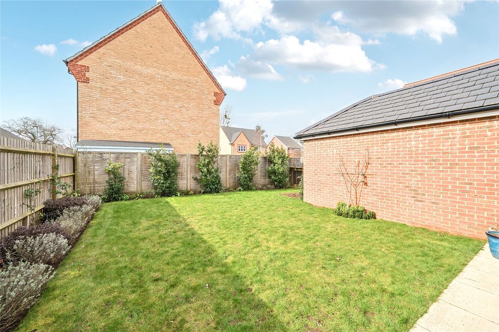Property photo 3 of 15 Picture No. 23
