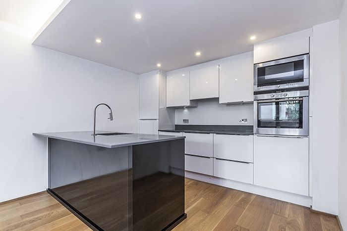 Property photo 1 of 12 Kitchen