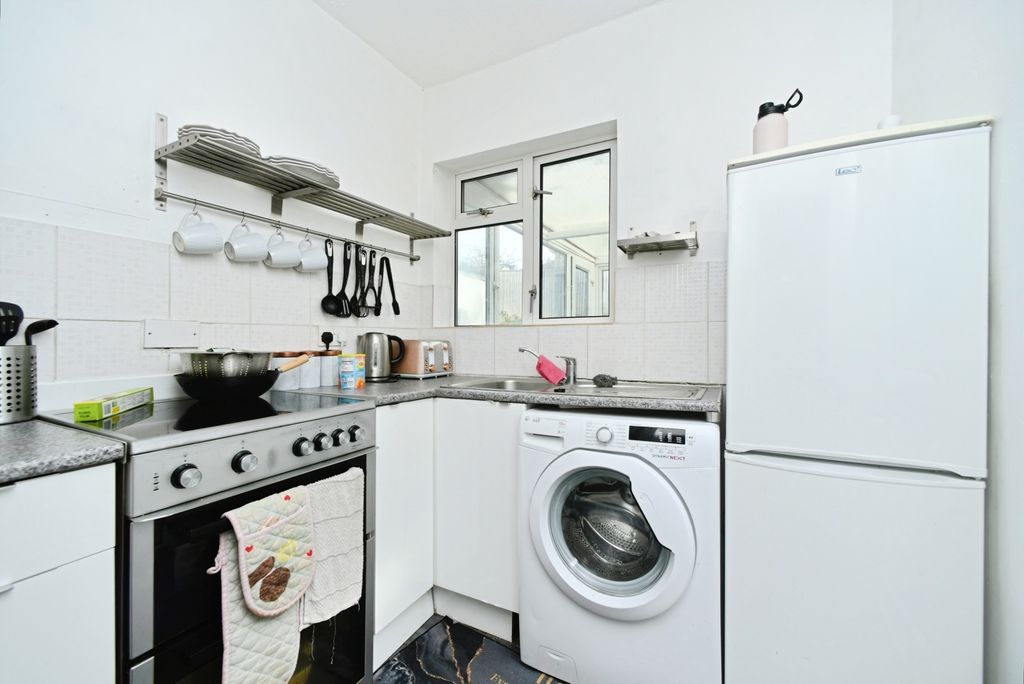 Property photo 2 of 12 Kitchen