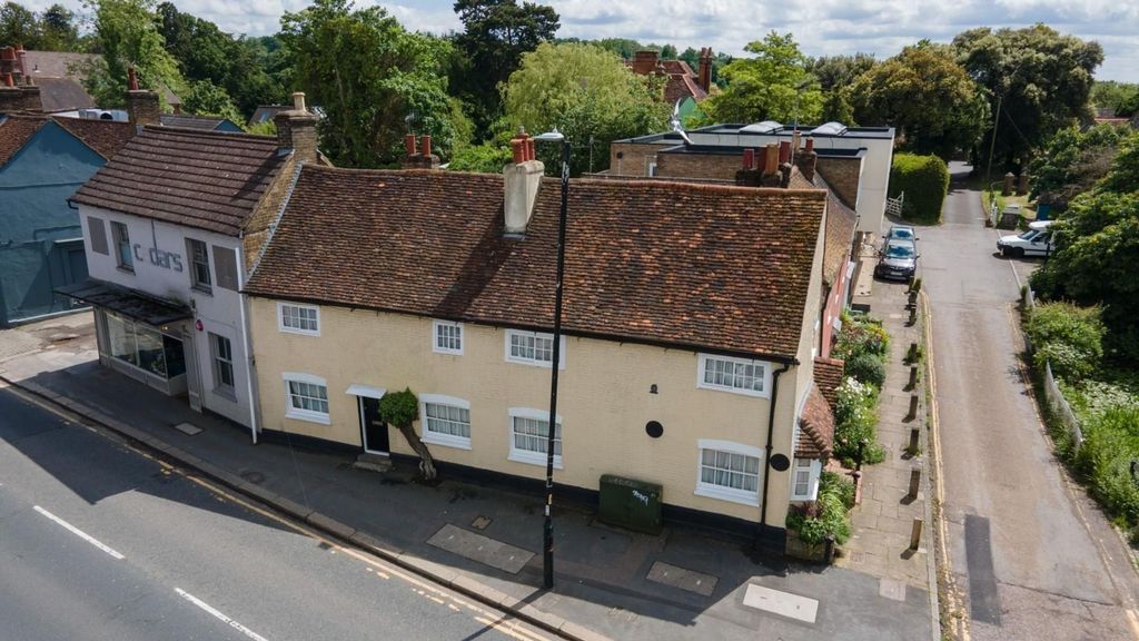 Property photo 1 of 23