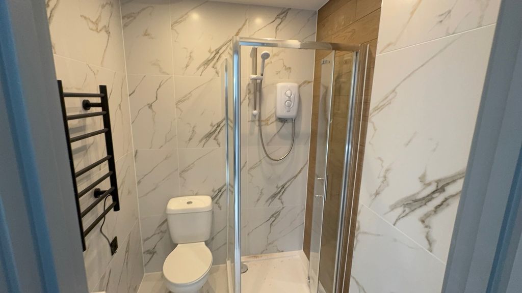 Property photo 3 of 4