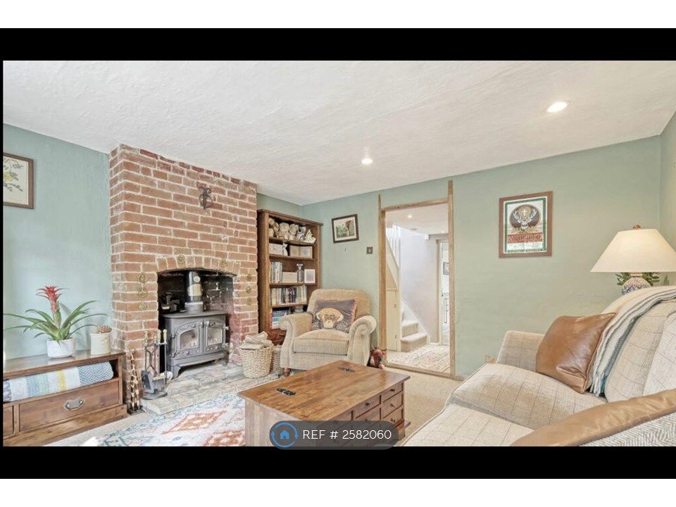 Property photo 3 of 11