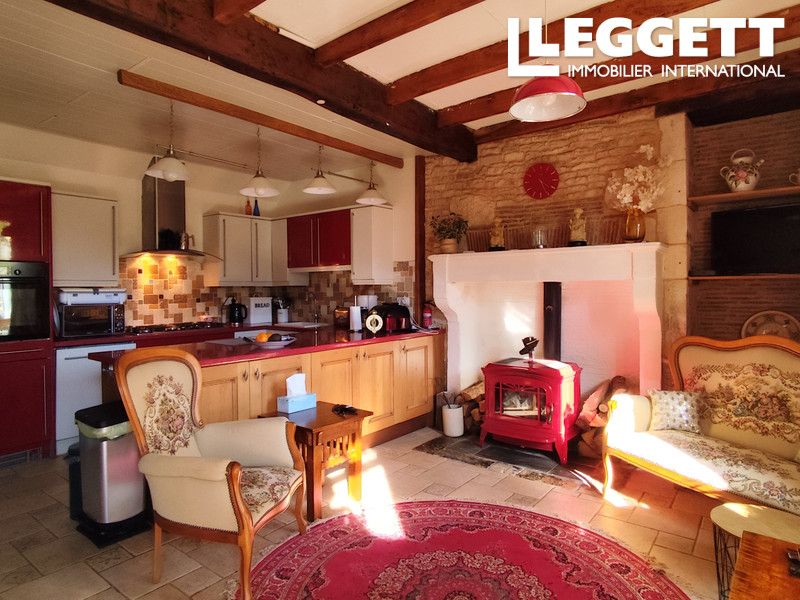 Property photo 2 of 10