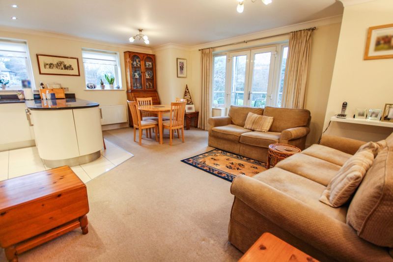 Property photo 3 of 11 Photo 6