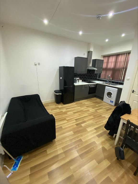 Property photo 1 of 4