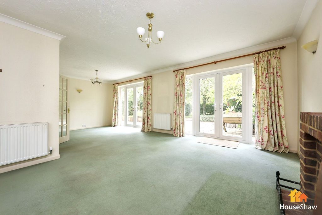 Property photo 3 of 20