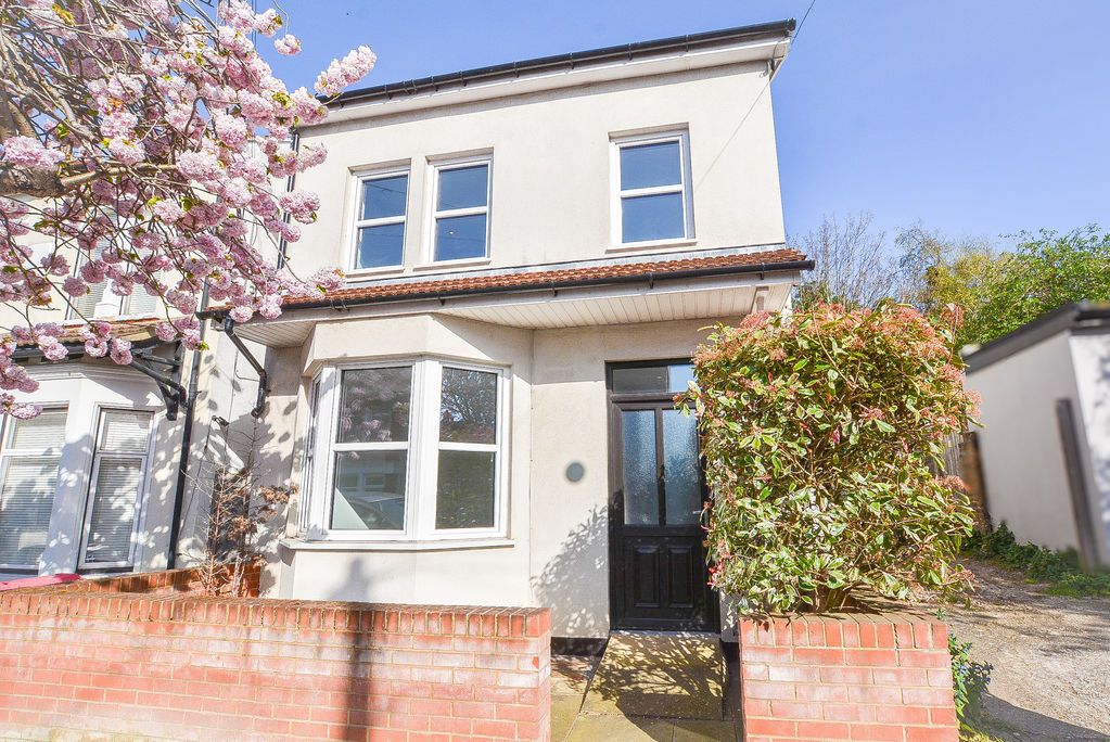 Property photo 1 of 18 Photo 17