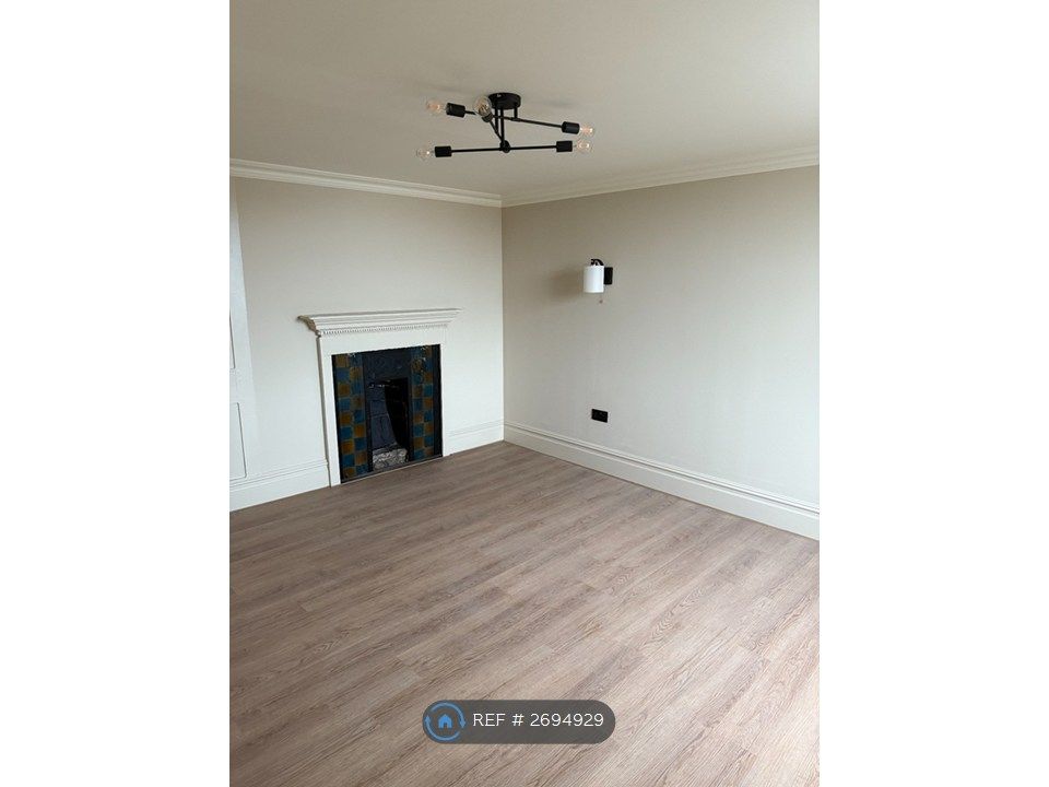 Property photo 3 of 7 Bedroom One