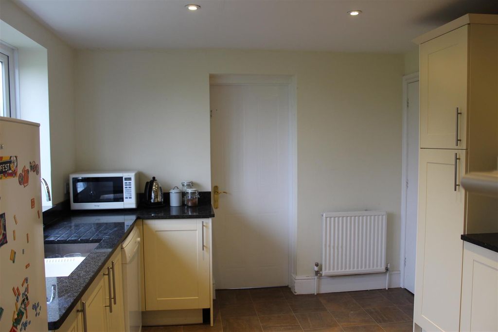 Property photo 3 of 7 Img_3443.Jpg