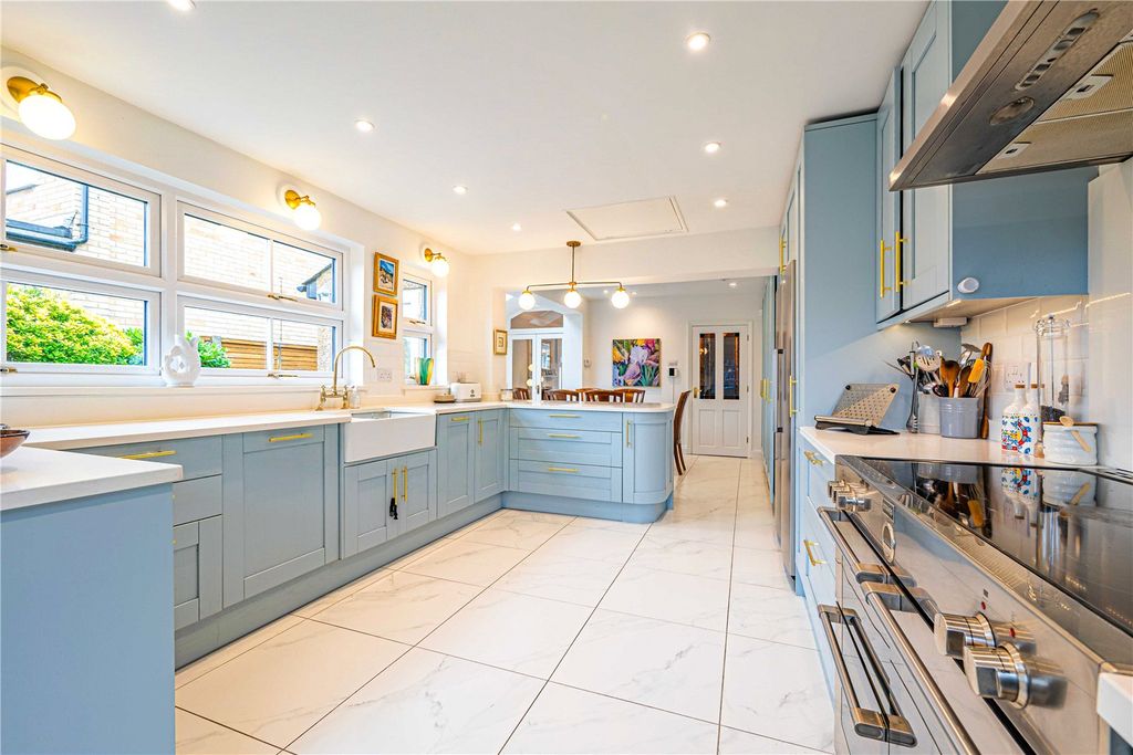 Property photo 3 of 18 Picture No. 19