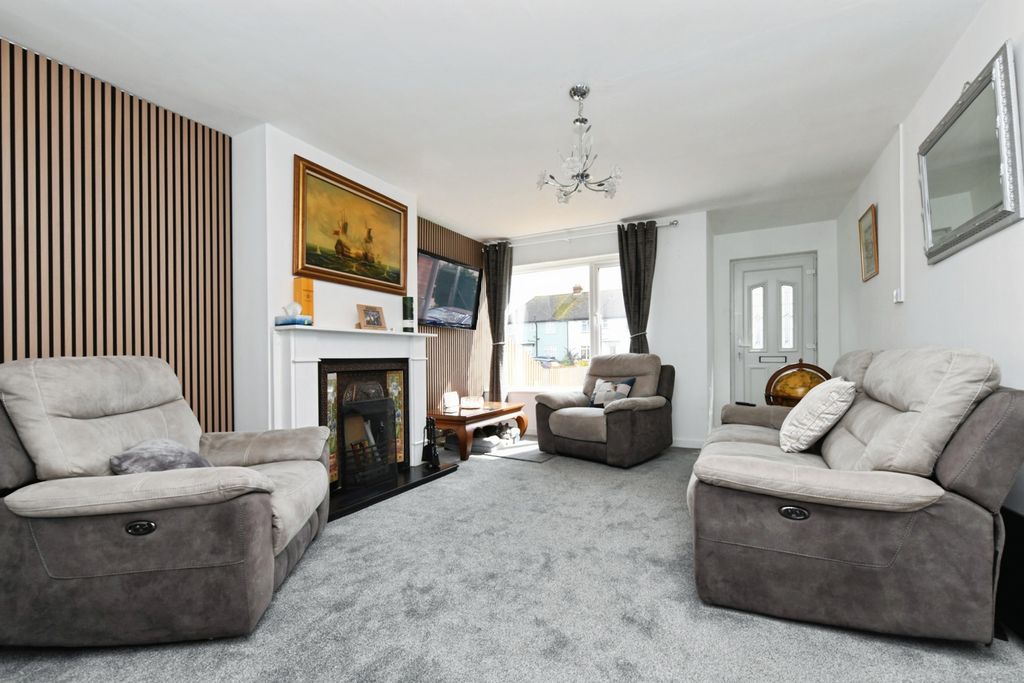 Property photo 2 of 18 Pbox-Img.Jpg