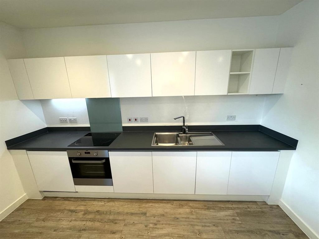 Property photo 3 of 12 Kitchen.Jpg