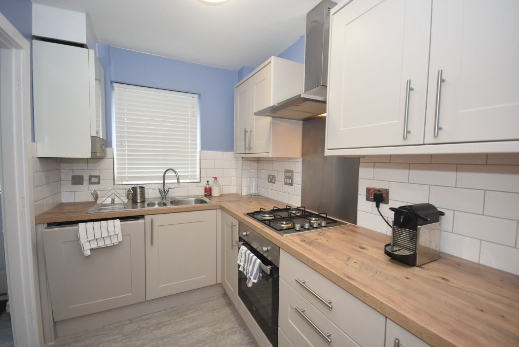 Property photo 2 of 18 Photograph 4