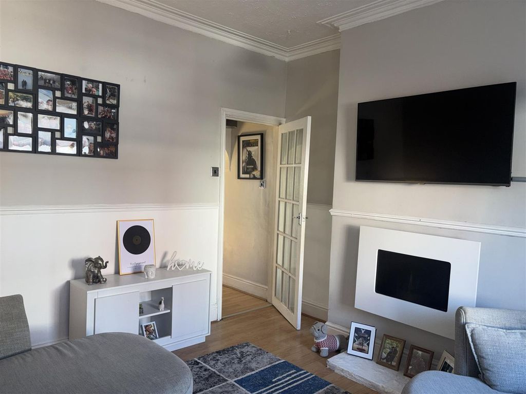 Property photo 2 of 13 Img_1324.Jpeg