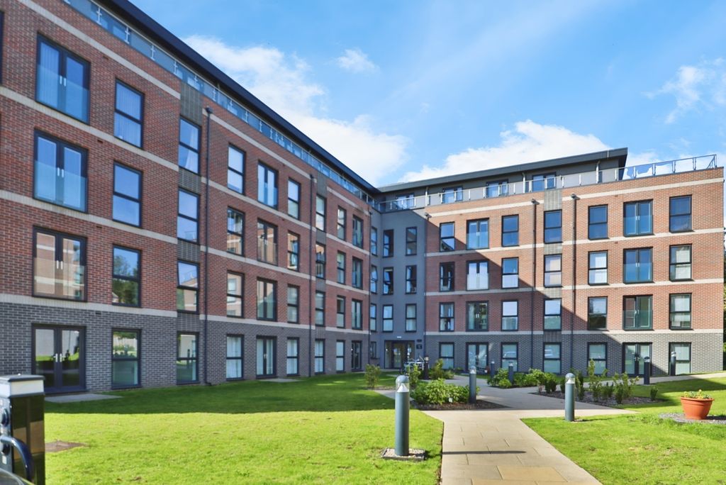 Property photo 1 of 12 External