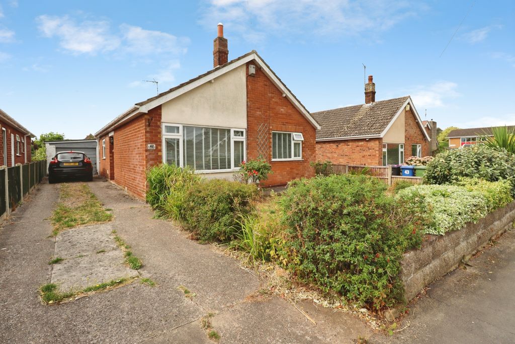 Property photo 1 of 16