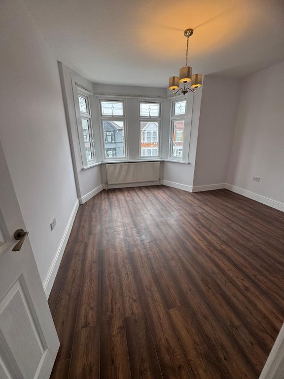 Property photo 2 of 9 Gallery