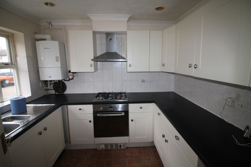 Property photo 3 of 13