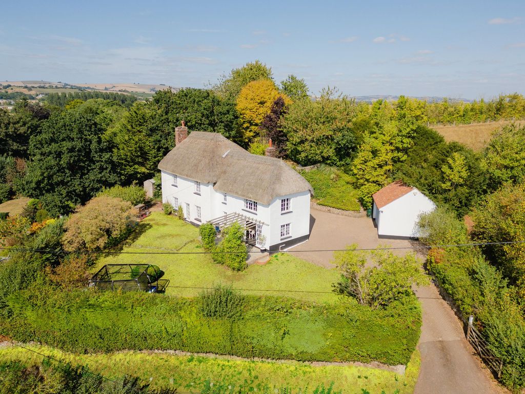 Property photo 1 of 32