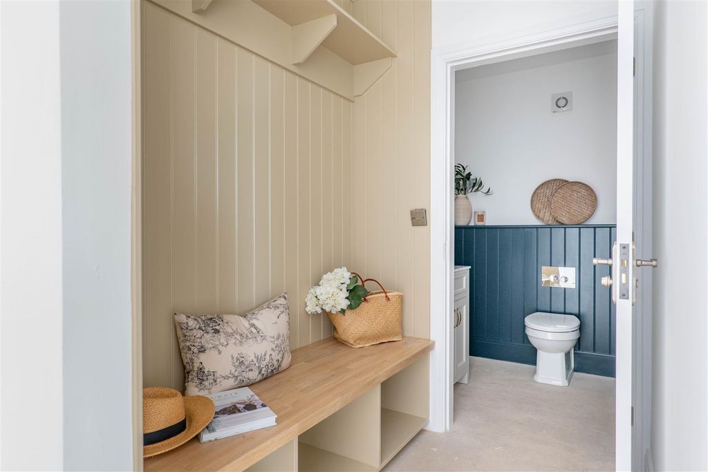 Property photo 3 of 47 Boot Room/WC