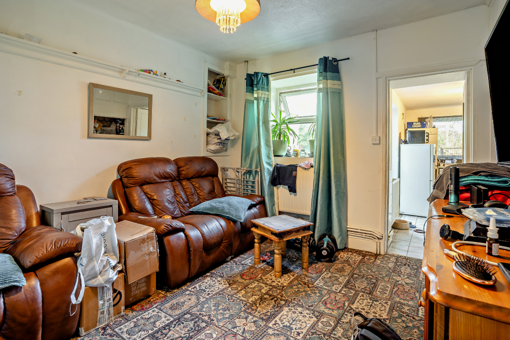 Property photo 2 of 9