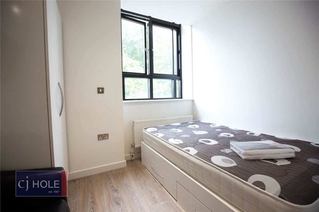 Property photo 2 of 7 Picture No. 23