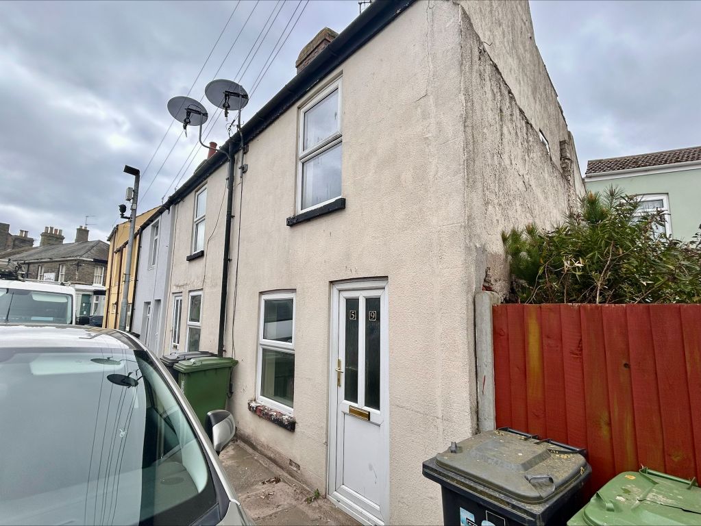 Property photo 2 of 7