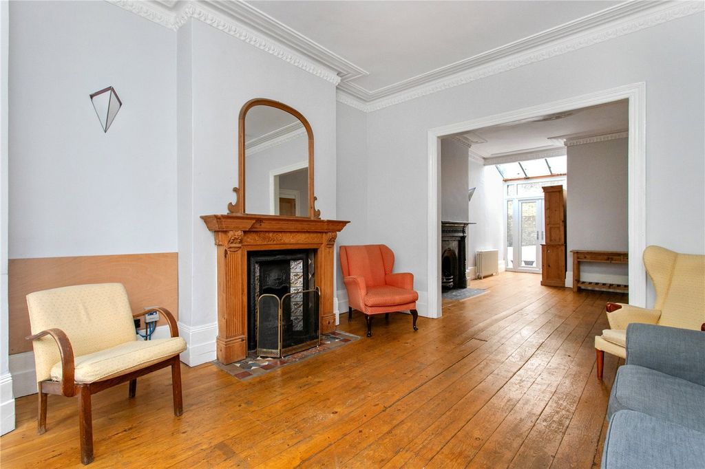 Property photo 3 of 17 Picture No. 18