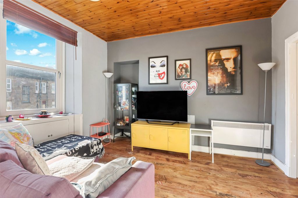 Property photo 2 of 21 Picture No. 03