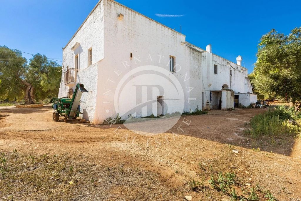 Property photo 3 of 11