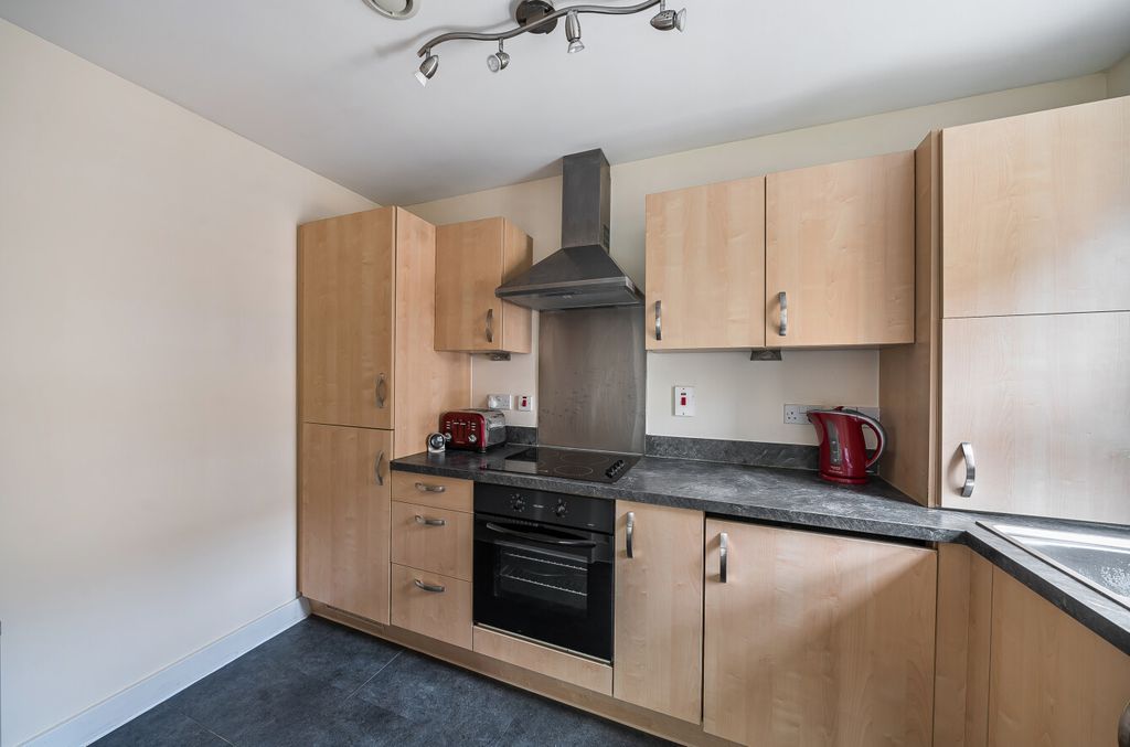 Property photo 3 of 8 1420335-13-69A05c...