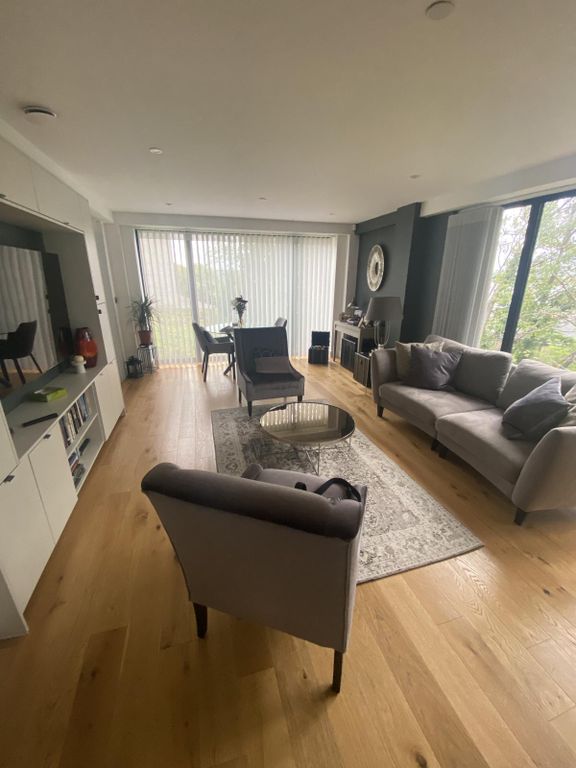 Property photo 1 of 7 Executive 2 Bedroom Property To Let In Penarth