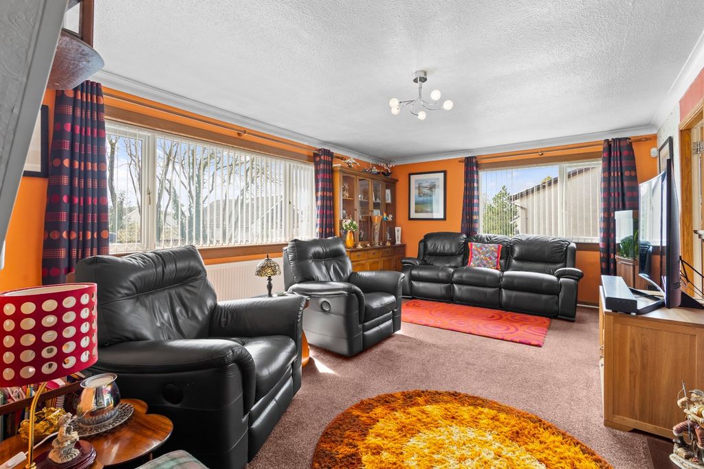 Property photo 2 of 24