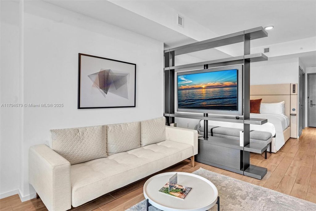 Property photo 2 of 50 <Alttext/>