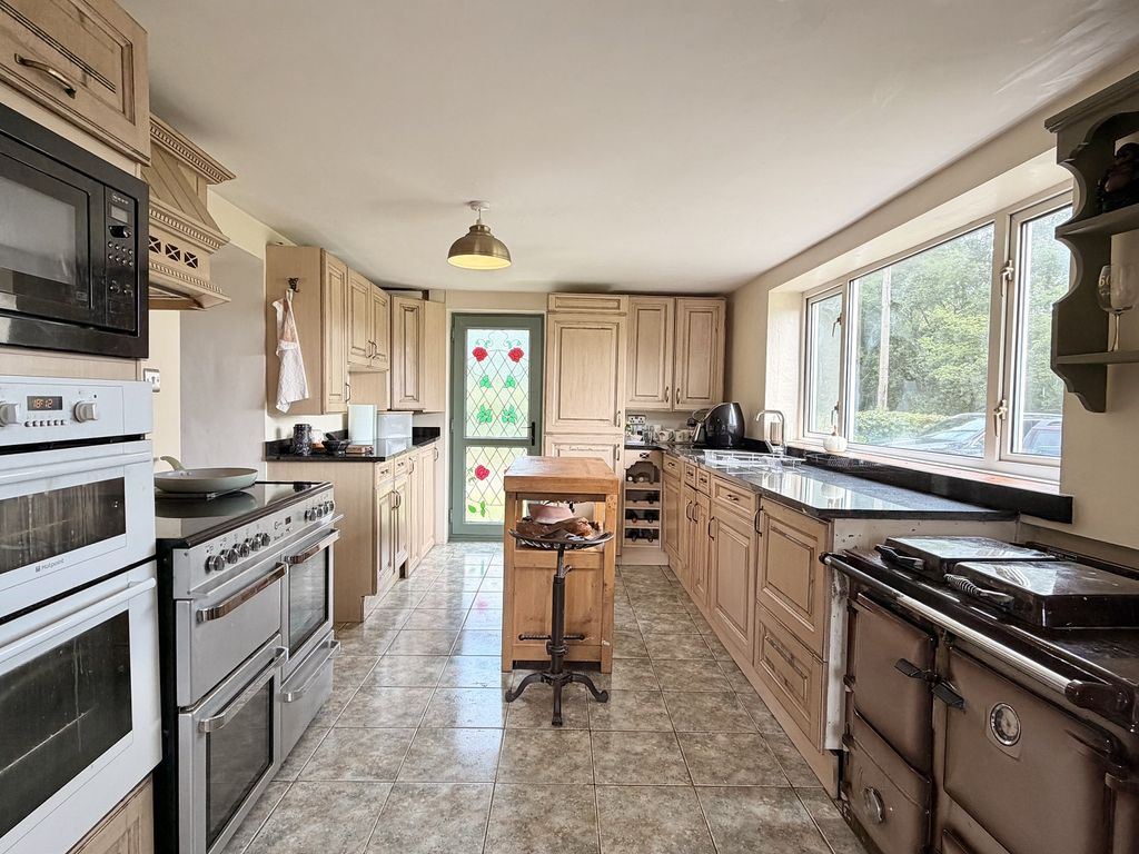 Property photo 2 of 17 Not Specified