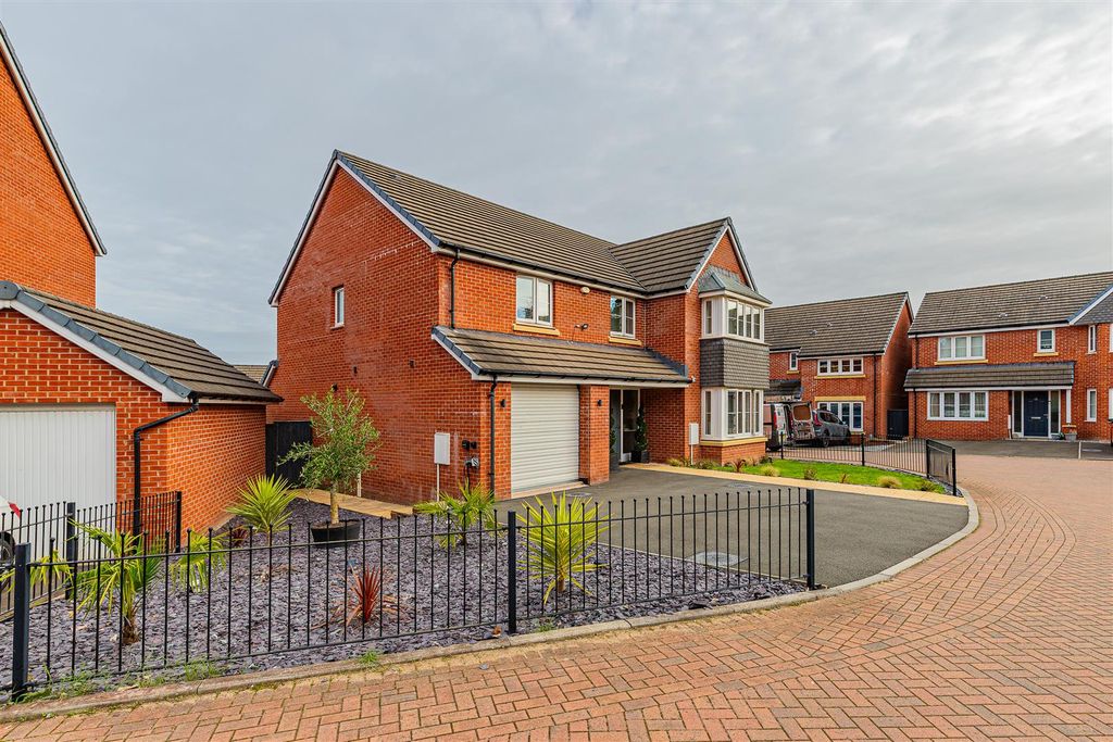 Property photo 1 of 36 10 (36 Of 36).Jpg