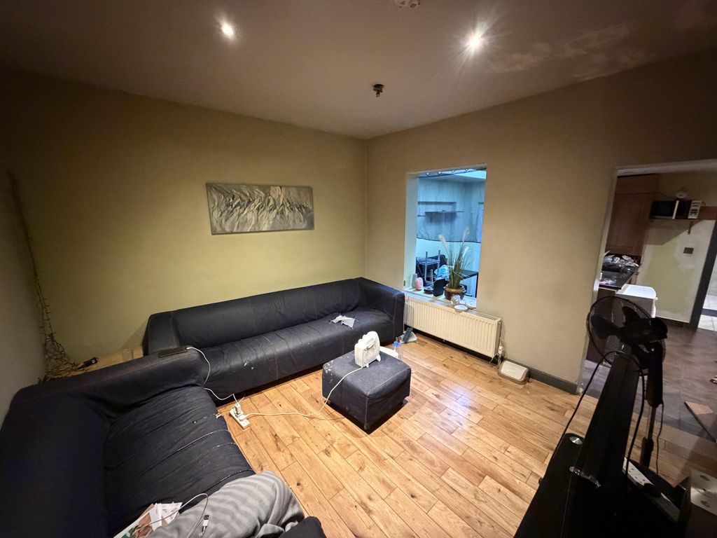 Property photo 3 of 12 Img_0444.Jpg