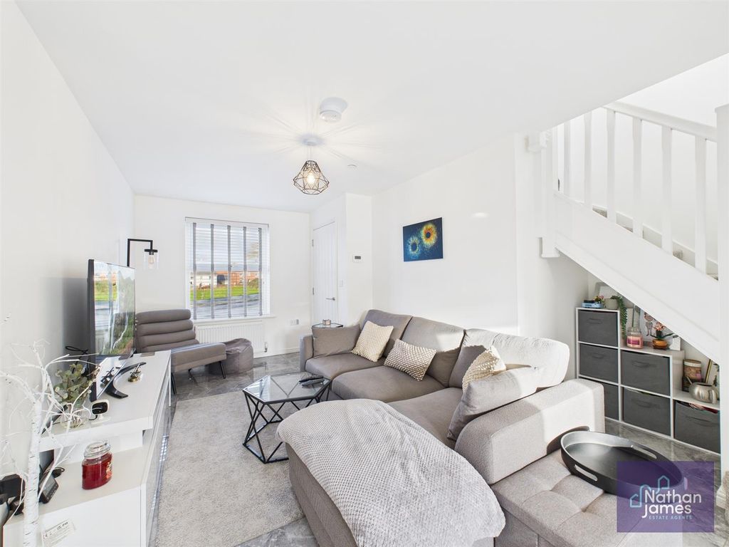 Property photo 2 of 14 Living Room