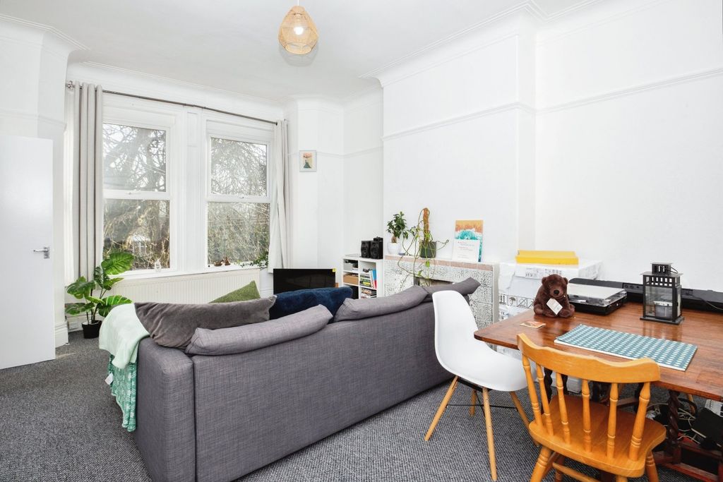 Property photo 2 of 8 Picture No. 07