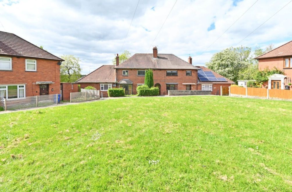 Property photo 2 of 18