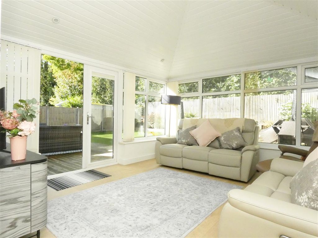 Property photo 2 of 30