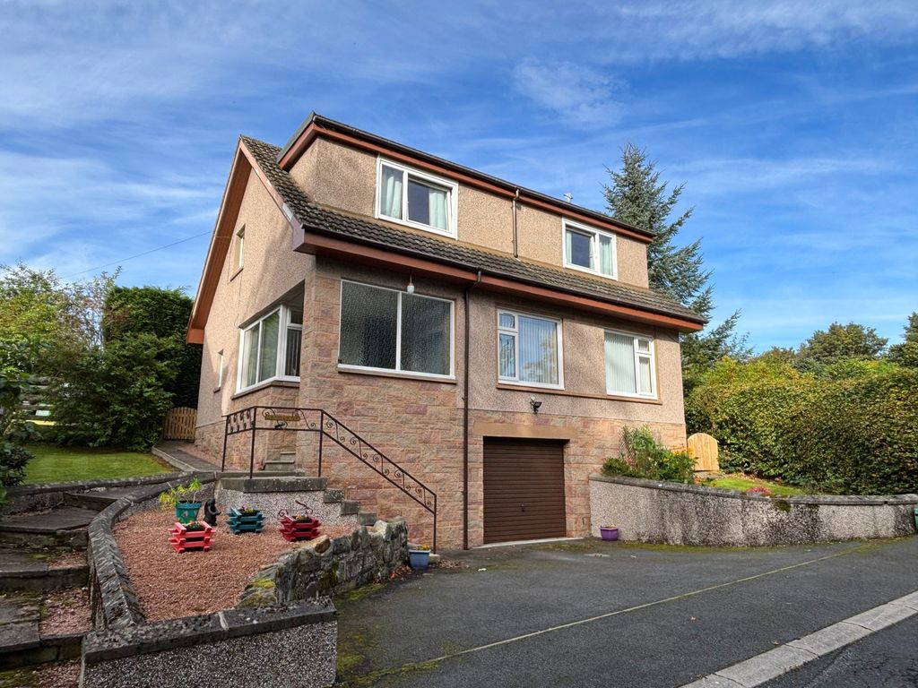 Property photo 1 of 35