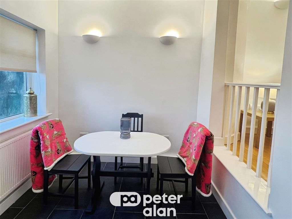 Property photo 3 of 12 Master Bedroom