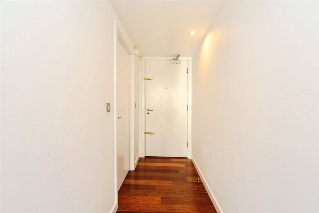 Property photo 2 of 21 Picture No. 06