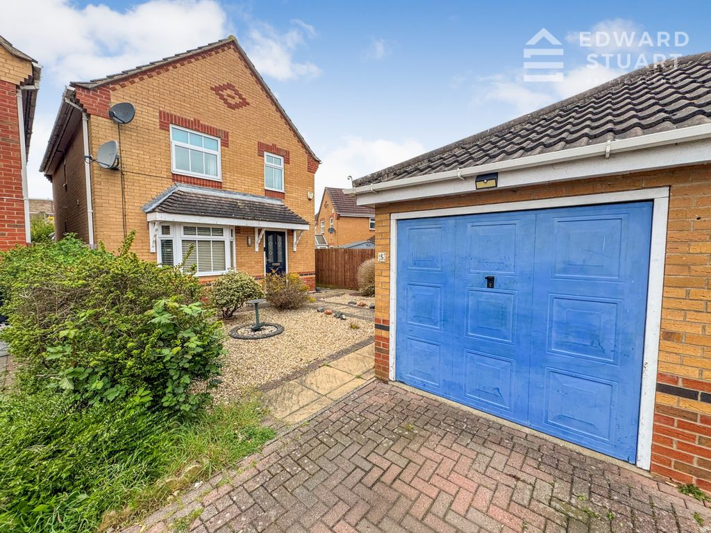 Property photo 1 of 13 4 Bedroom House For Sale