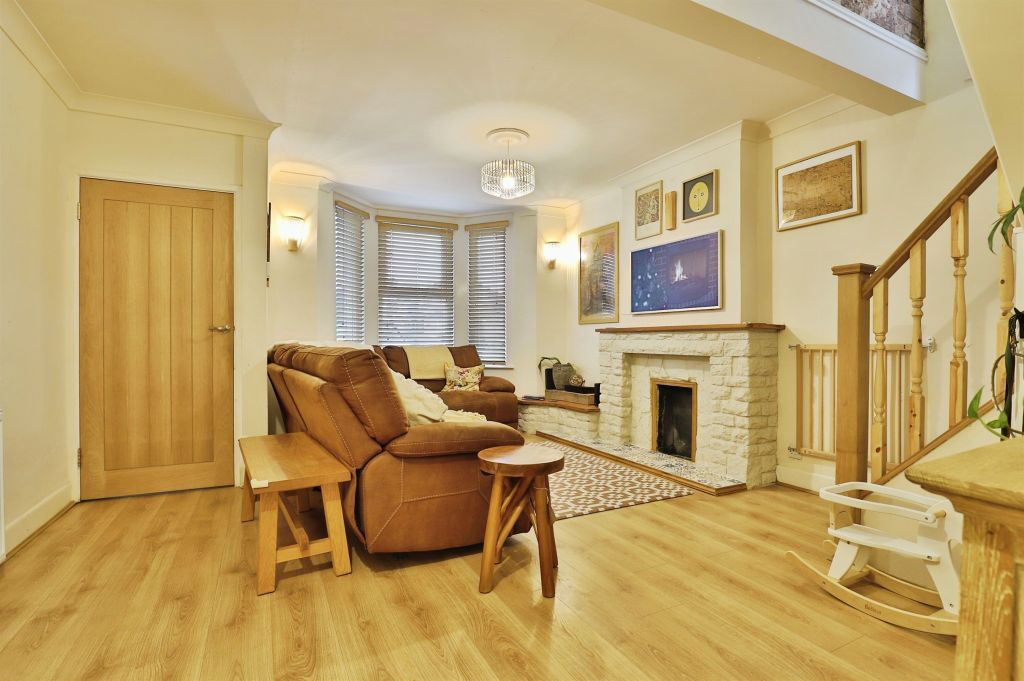 Property photo 1 of 21