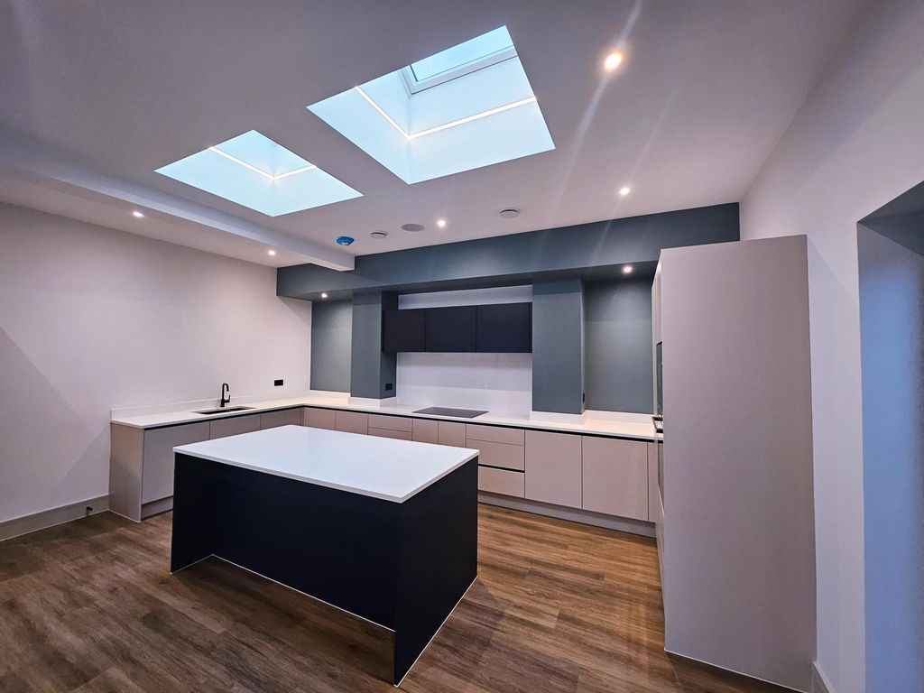 Property photo 1 of 20 Image