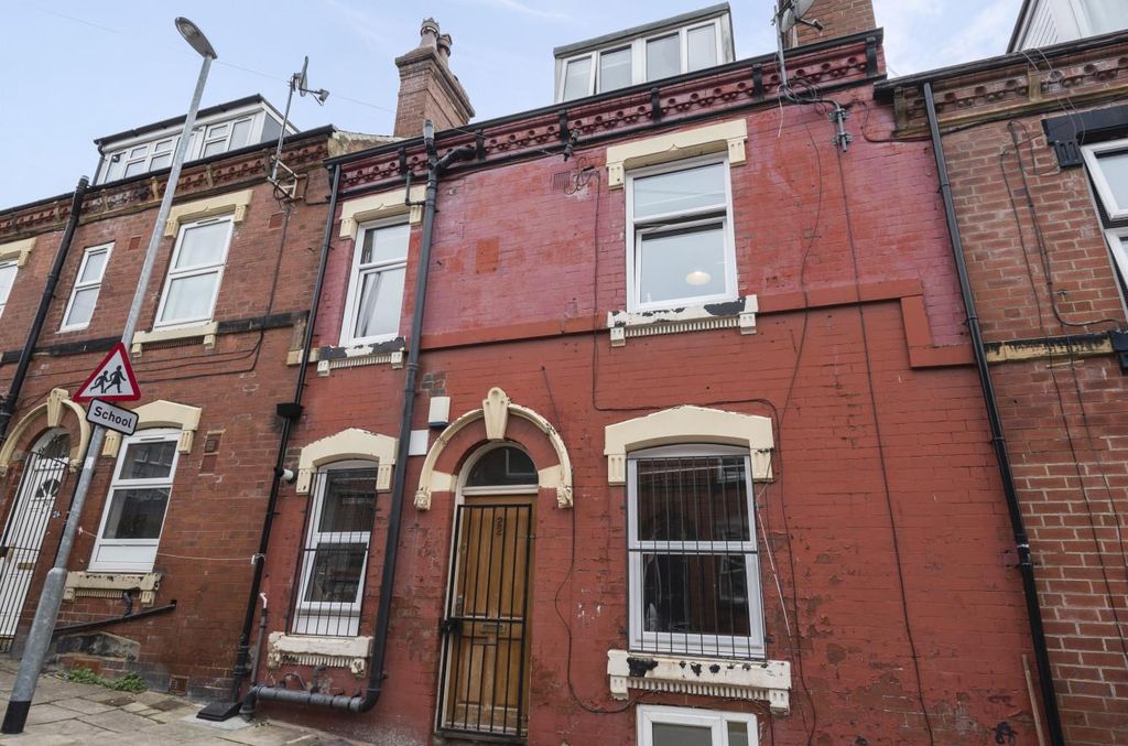 Property photo 2 of 9 816019 (1).Jpg