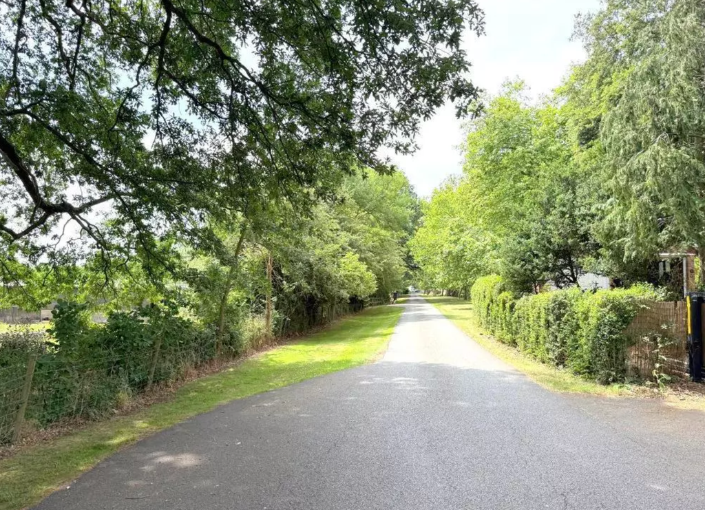 Property photo 3 of 19