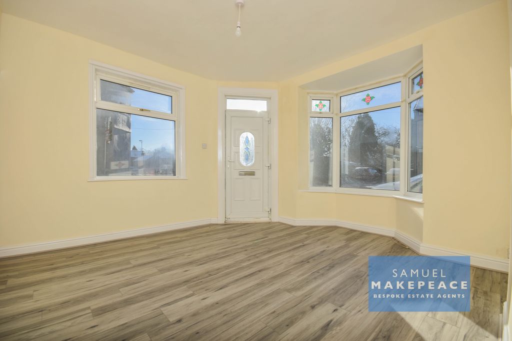 Property photo 3 of 16 Gallery